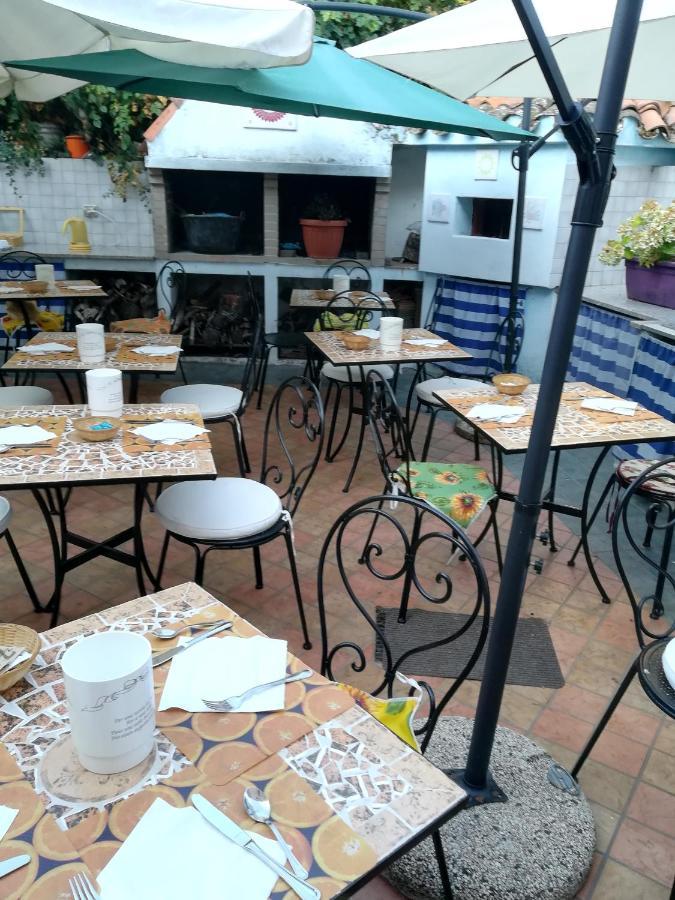 Affitta Camere Casa Delle Rose Villanova Monteleone Екстер'єр фото